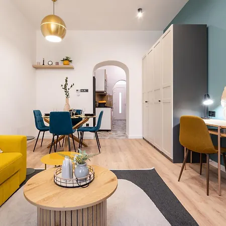 New Downtown Bliss - A Homelike Haven * Βουδαπέστη