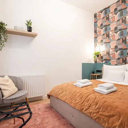 New Downtown Bliss - A Homelike Haven Lejlighed